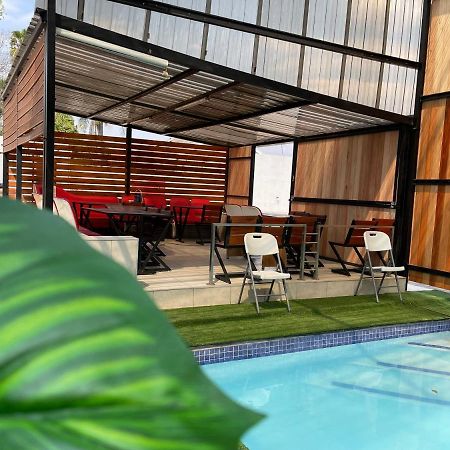 El Infinito Lifestyle Hotel Kempton Park Exterior foto
