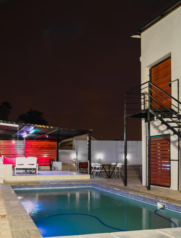 El Infinito Lifestyle Hotel Kempton Park Exterior foto