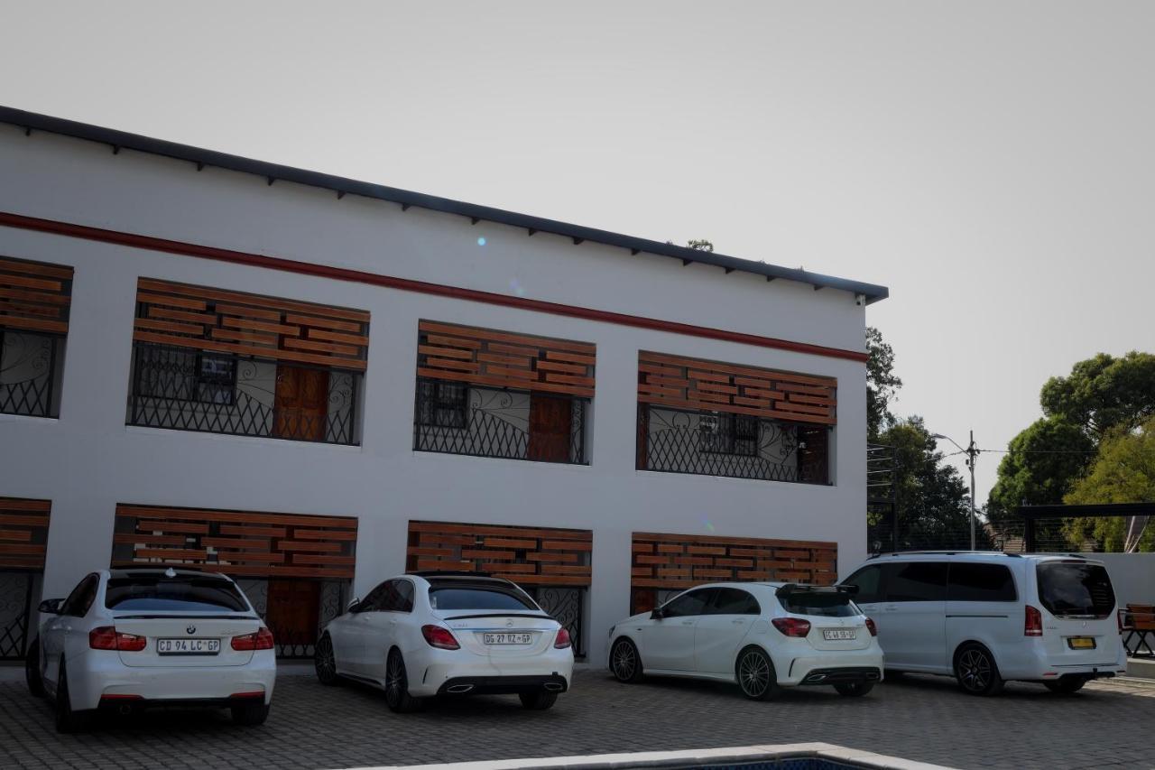 El Infinito Lifestyle Hotel Kempton Park Exterior foto