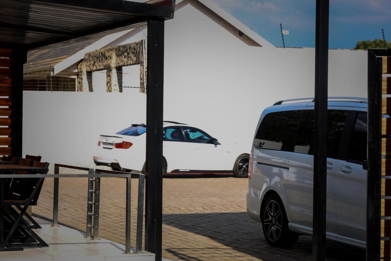 El Infinito Lifestyle Hotel Kempton Park Exterior foto