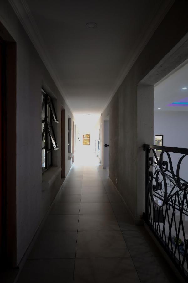 El Infinito Lifestyle Hotel Kempton Park Exterior foto