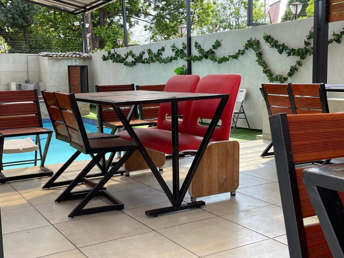 El Infinito Lifestyle Hotel Kempton Park Exterior foto